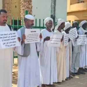 وقفة احتجاجية لمزارعي مشروع السوكي بالخرطوم